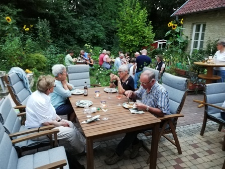 tl_files/jagdhorn/content/2019/Grillen 4.jpg