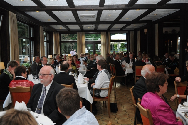 tl_files/jagdhorn/content/Bilder 2014/Jubilaeum2.1.jpg