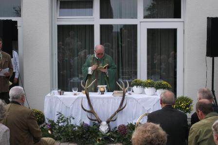 tl_files/jagdhorn/content/Bilder2011/2011.Sept._75 Jahre JGV.2.jpg